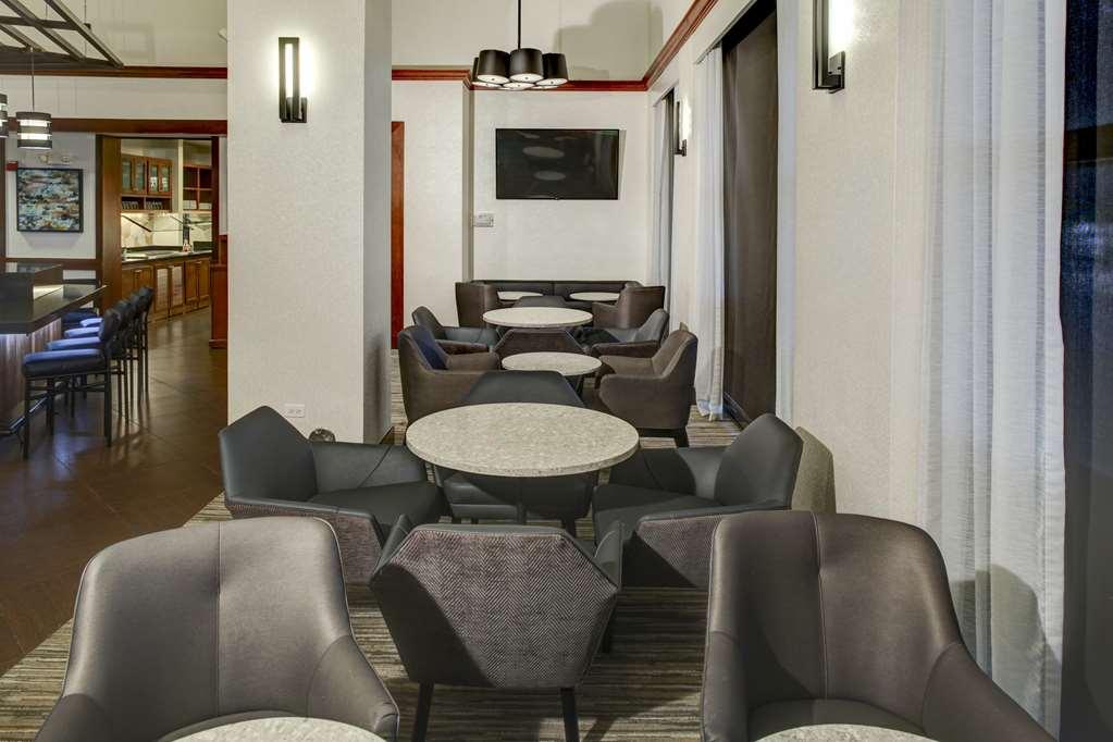 Hyatt Place Detroit/Livonia Restaurace fotografie