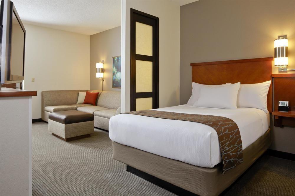 Hyatt Place Detroit/Livonia Exteriér fotografie